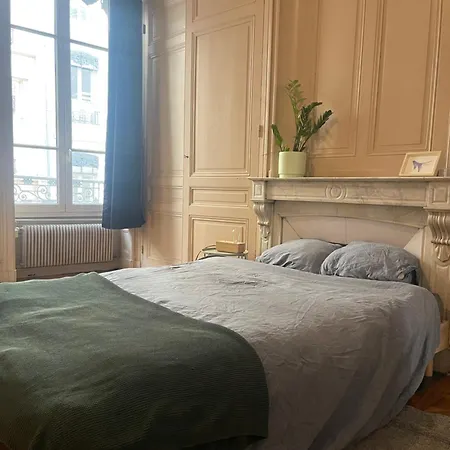 Prive Dans Colocation Λυών